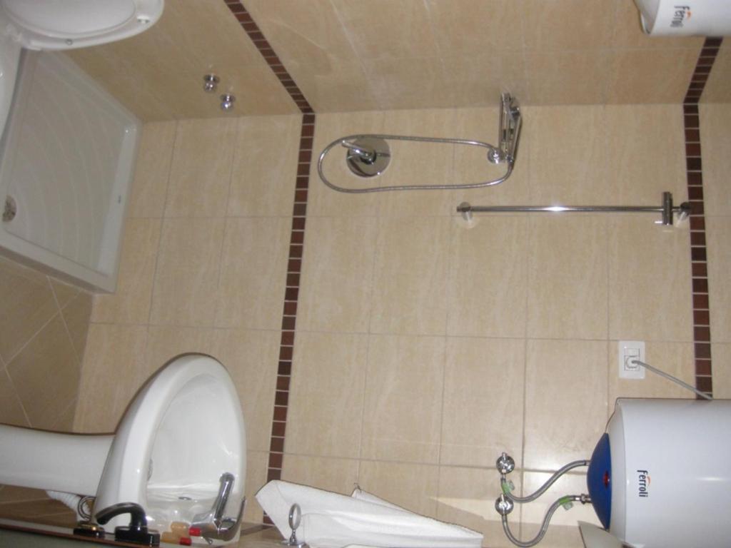 Hotel Marub Rubik Quarto foto
